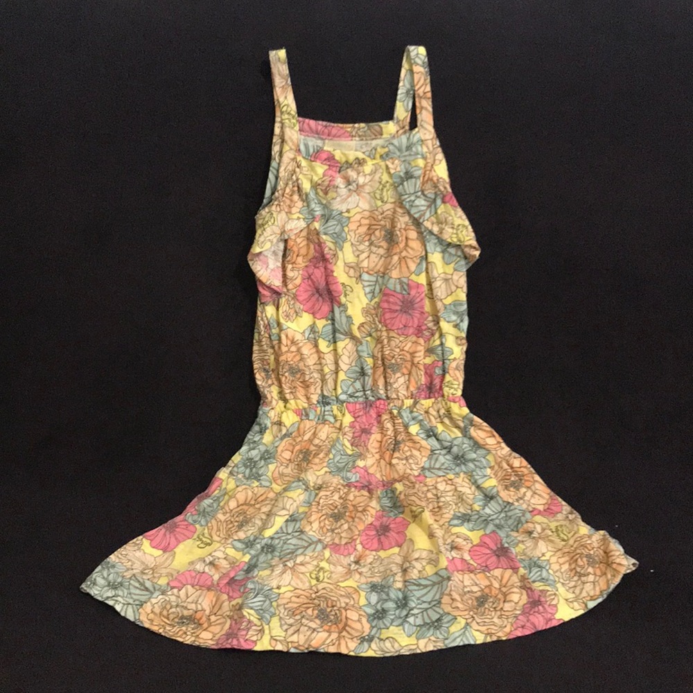 Girl’s dress